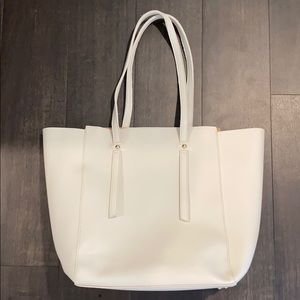 New white tote